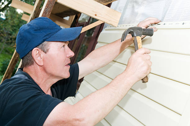 How To Choose The Right Materials for Your Siding Installation in 'Laurinburg, NC